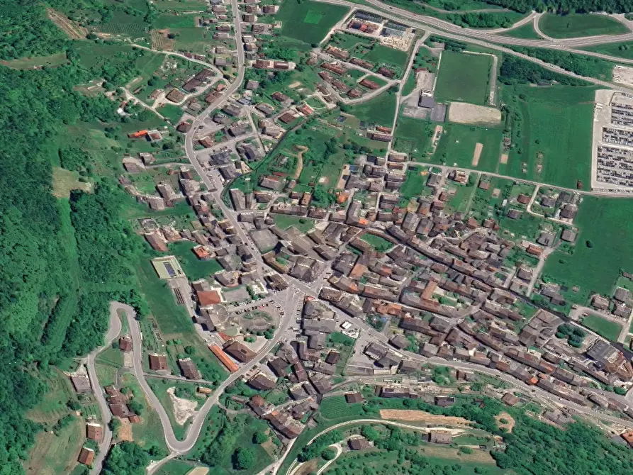 Immagine 10 di Appartamento in vendita  in Via Crociera a Arsie'