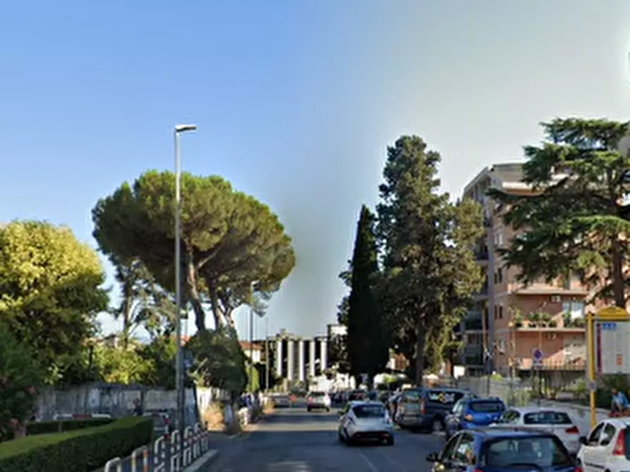 Immagine 6 di Appartamento in vendita  in via Casal dei Pazzi  a Roma