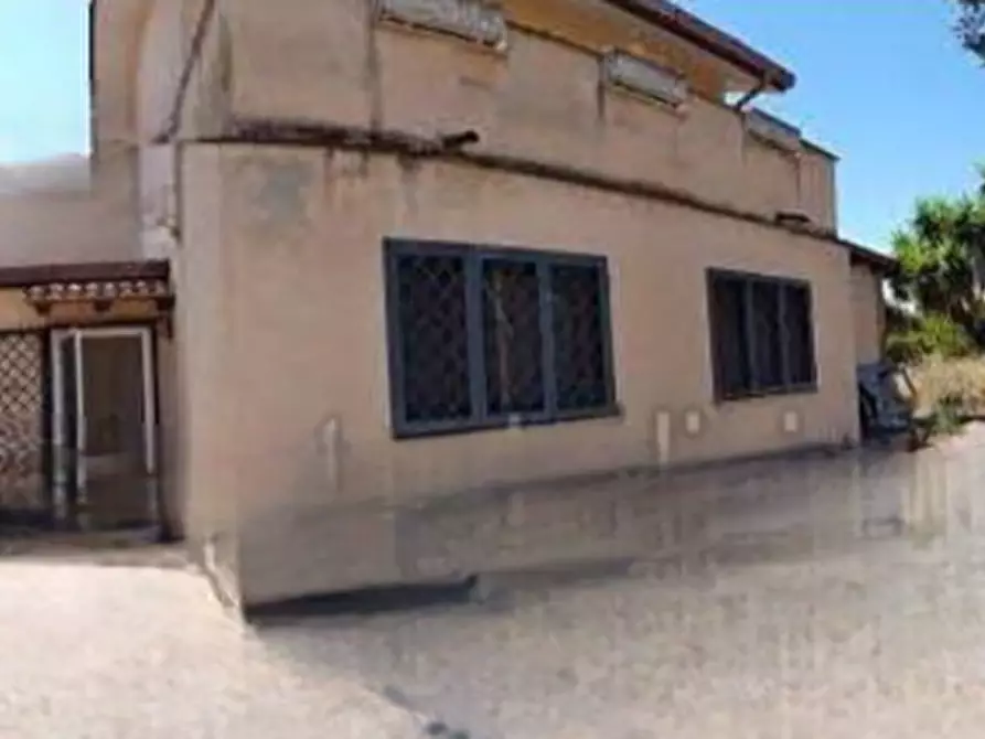 Immagine 1 di Villa in vendita  in Via Alessandro Rolla a Roma