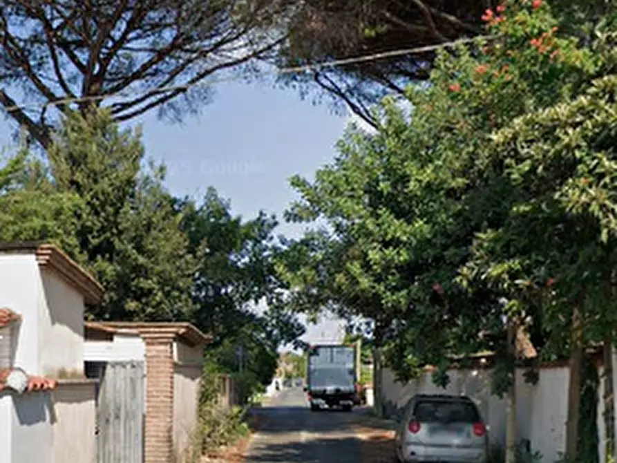 Immagine 5 di Villa in vendita  in Via Alessandro Rolla a Roma