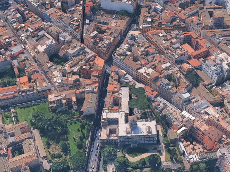 Immagine 5 di Appartamento in vendita  in Via Francesco Crispi a Roma