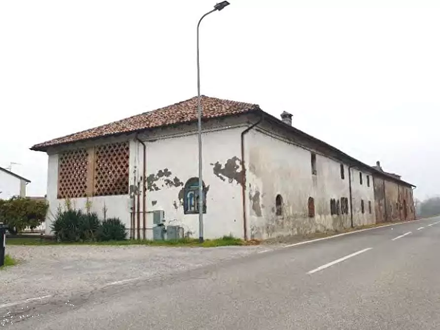 Immagine 2 di Casa indipendente in vendita  in Via Torta a Caorso