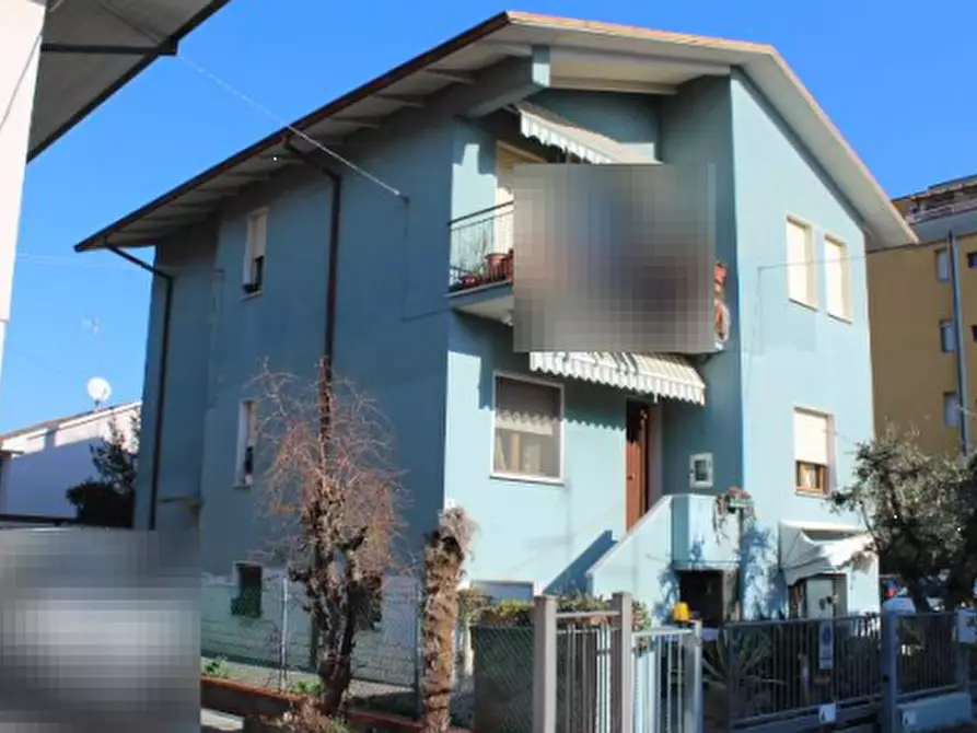 Immagine 2 di Appartamento in vendita  in Via Lendinara  a Cesena