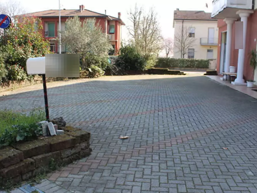 Immagine 6 di Negozio in vendita  in Via dell'Appennino a Forli'