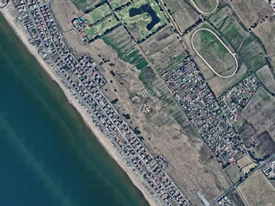 Immagine 8 di Villa in vendita  in Via Cervignano a Ardea