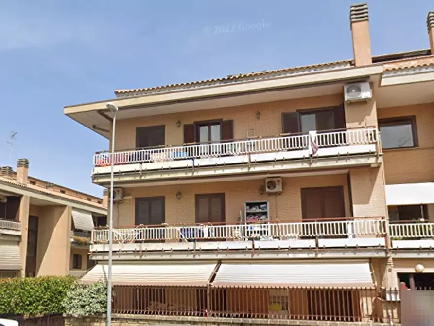 Immagine 7 di Appartamento in vendita  in Via Lavinio a Albano Laziale