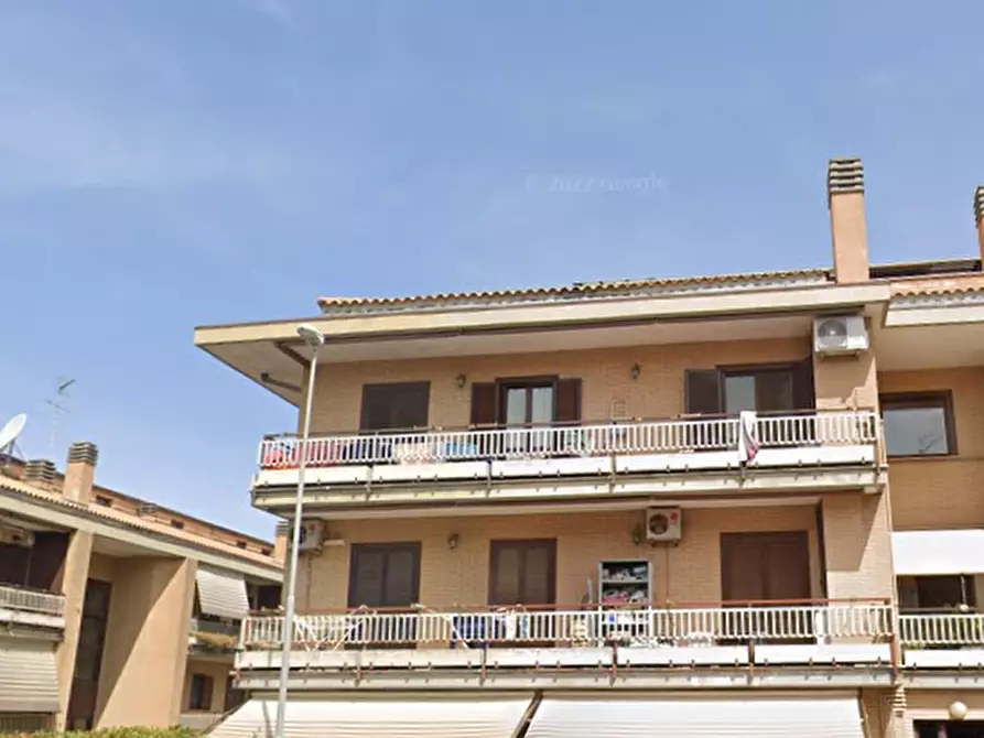 Immagine 8 di Appartamento in vendita  in Via Lavinio a Albano Laziale