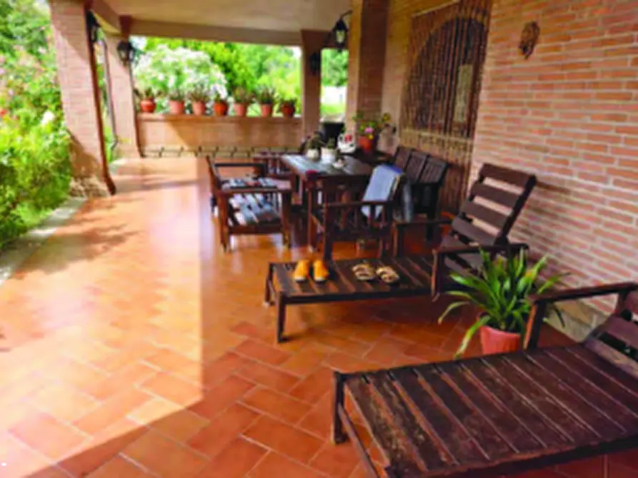 Immagine 10 di Casa bifamiliare in vendita  in Via Montegiove Vecchio a Lanuvio