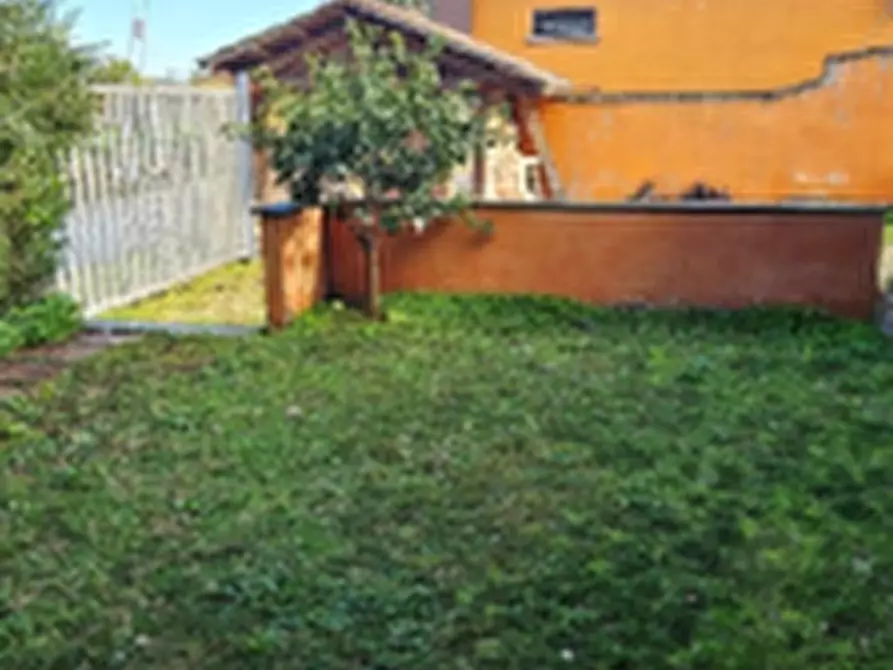 Immagine 8 di Porzione di villa in vendita  in Via dei Platani a Ardea