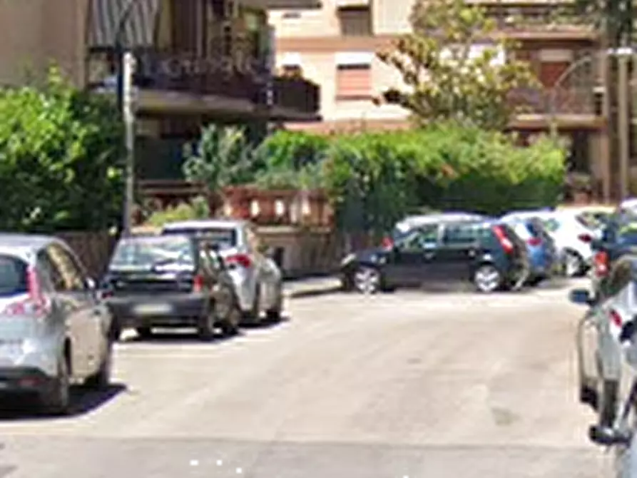 Immagine 5 di Garage in vendita  in Via di Scorticabove a Roma