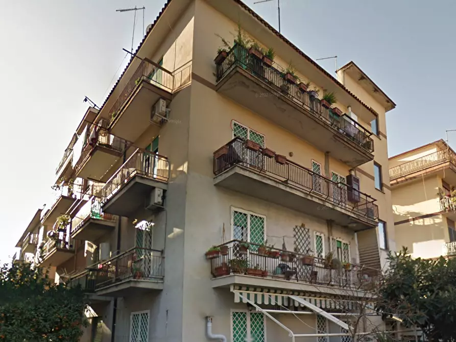 Immagine 3 di Appartamento in vendita  in Via Anchise a Roma