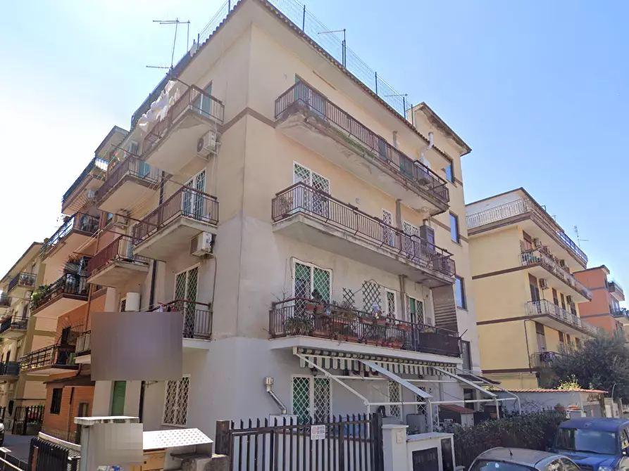 Immagine 6 di Appartamento in vendita  in Via Anchise a Roma