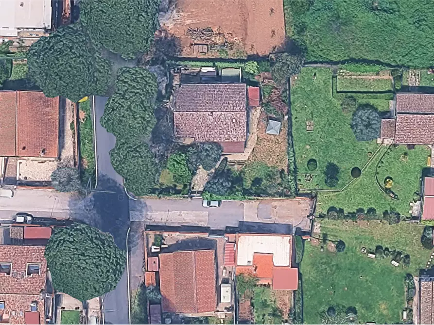 Immagine 12 di Porzione di casa in vendita  in Via Caldarola a Roma