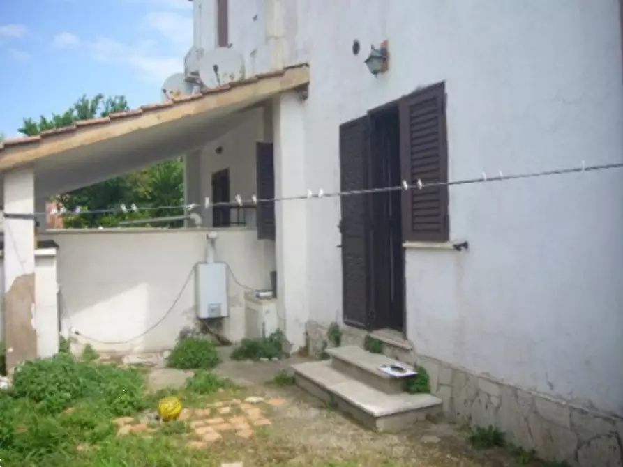 Immagine 5 di Appartamento in vendita  in Via Rimini a Ardea