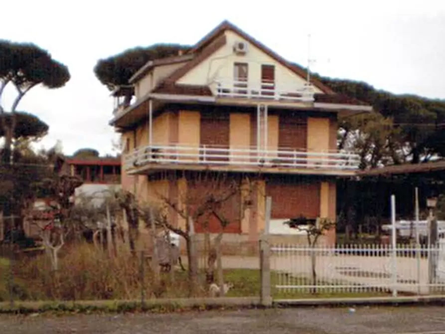 Immagine 2 di Appartamento in vendita  in Via Nettunense a Lanuvio