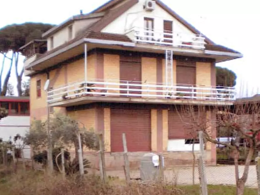 Immagine 6 di Appartamento in vendita  in Via Nettunense a Lanuvio