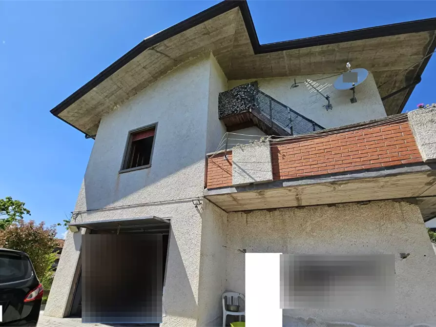 Immagine 3 di Casa bifamiliare in vendita  in Via Antonio Gramsci a Montecalvo In Foglia