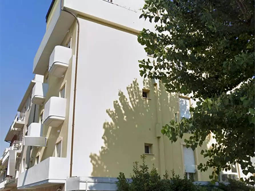 Immagine 4 di Hotel in vendita  in Via Vittorio Alfieri a Rimini