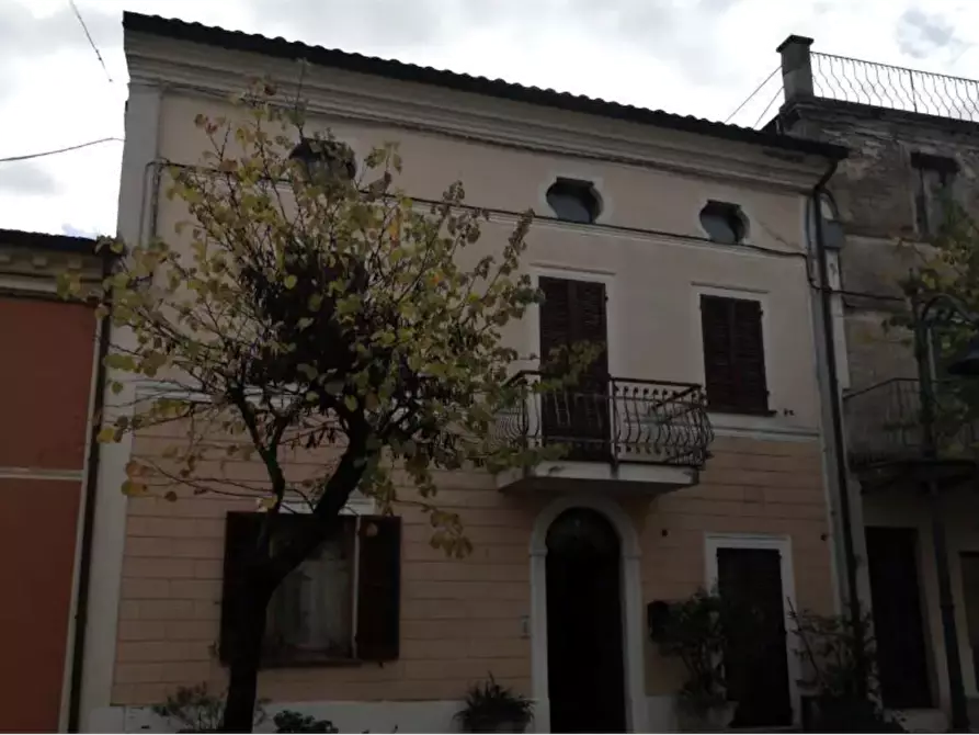 Immagine 2 di Appartamento in vendita  in Via Garibaldi a Terre Roveresche