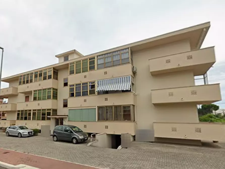 Immagine 13 di Appartamento in vendita  in Via Francesco Baracca a Misano Adriatico