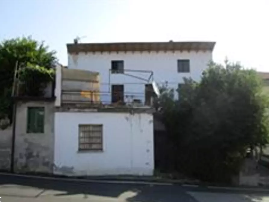 Immagine 8 di Casa indipendente in vendita  in Piazzale Matteotti a Ziano Piacentino