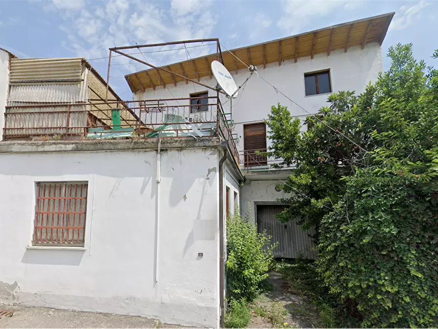 Immagine 10 di Casa indipendente in vendita  in Piazzale Matteotti a Ziano Piacentino