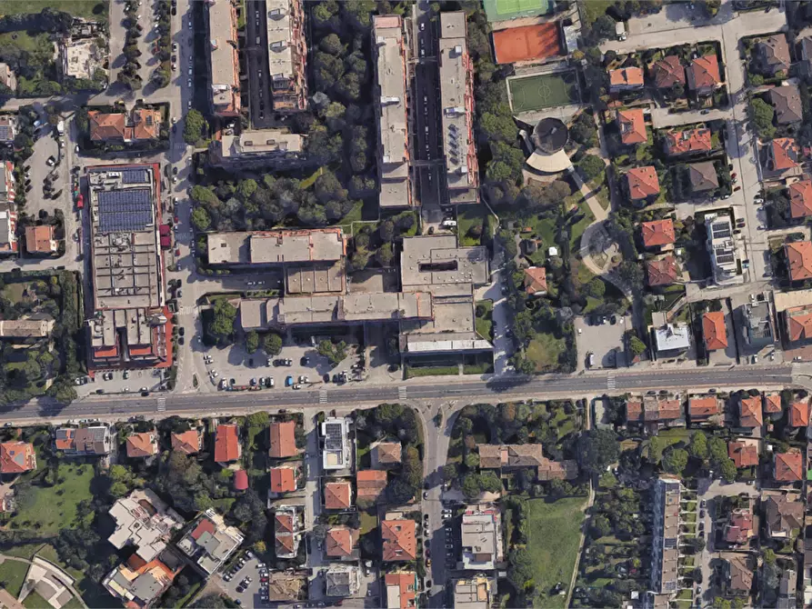 locale di sgombero in vendita a Fano