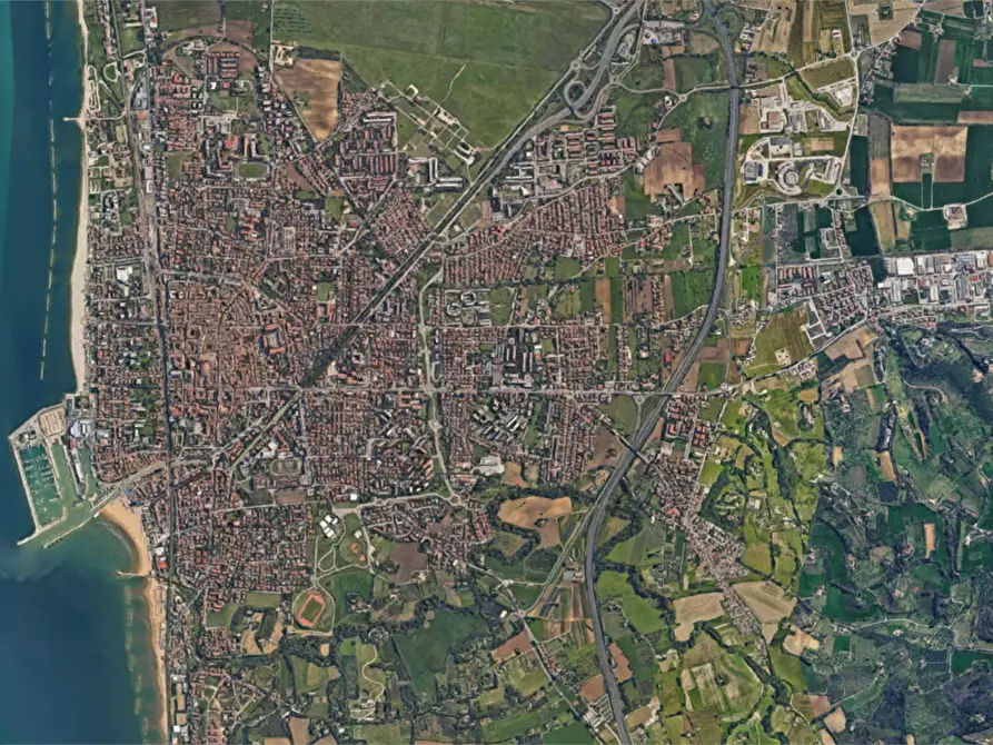 Immagine 4 di Magazzino in vendita  in Via Carlo Gozzi a Fano