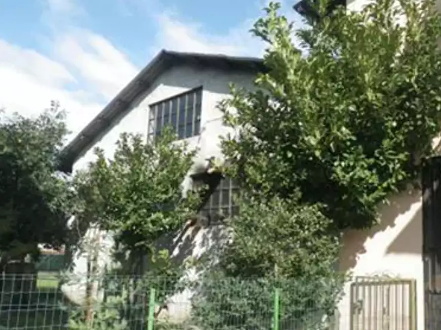 Immagine 6 di Appartamento in vendita  in Strada San Pietro a Rivarolo Canavese