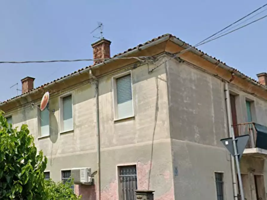 Immagine 17 di Appartamento in vendita  in Via Moraro a Portomaggiore