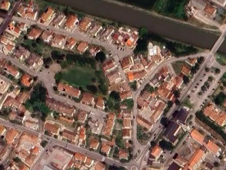 Immagine 29 di Appartamento in vendita  in Via Moraro a Portomaggiore