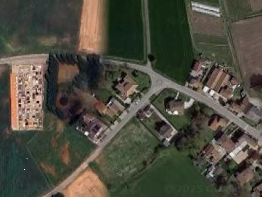 Immagine 1 di Negozio in vendita  in Via Centrale a Portomaggiore