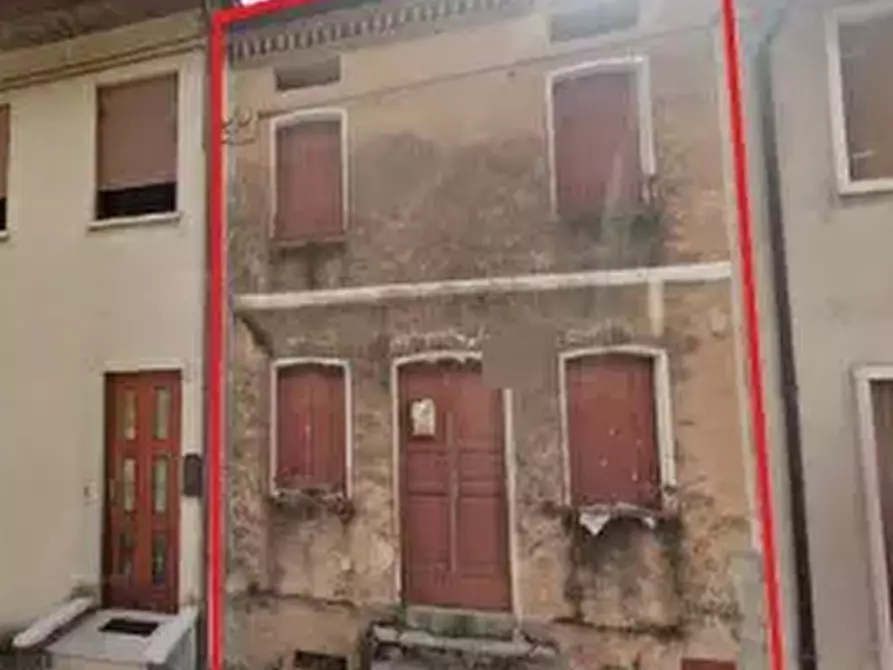 Immagine 2 di Porzione di casa in vendita  in Via Romolo e  Rodolfo Mazzacavallo a Cogollo Del Cengio
