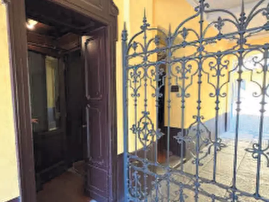 Immagine 6 di Appartamento in vendita  in Via Ascanio Sforza a Milano