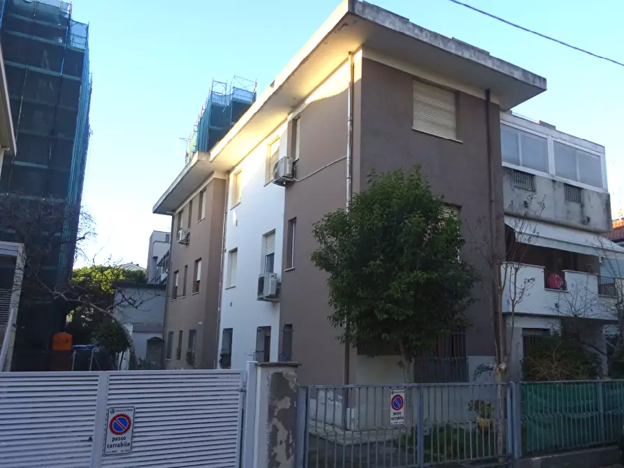 Immagine 3 di Appartamento in vendita  in  Viale Cormons  a Rimini