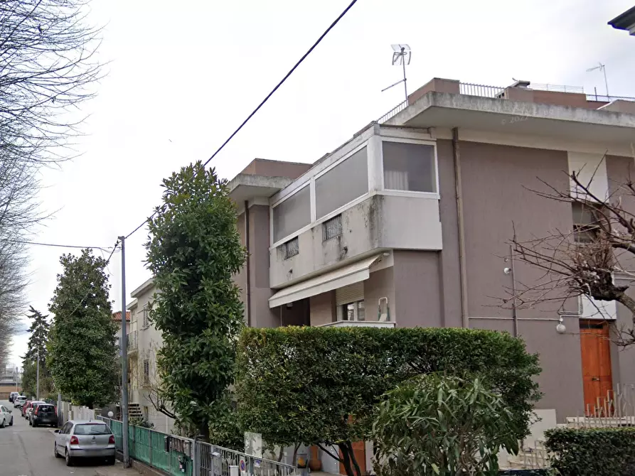 Immagine 13 di Appartamento in vendita  in  Viale Cormons  a Rimini