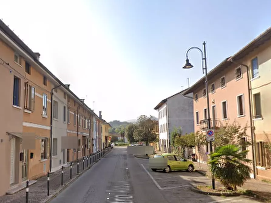 Immagine 4 di Porzione di casa in vendita  in Via Pietro Riboli  a Schio