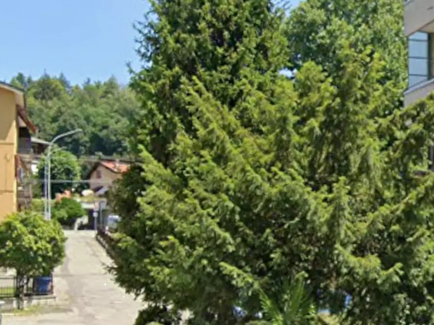 Immagine 5 di Appartamento in vendita  in Via Maria Montessori a Como