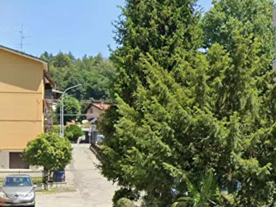 Immagine 8 di Appartamento in vendita  in Via Maria Montessori a Como