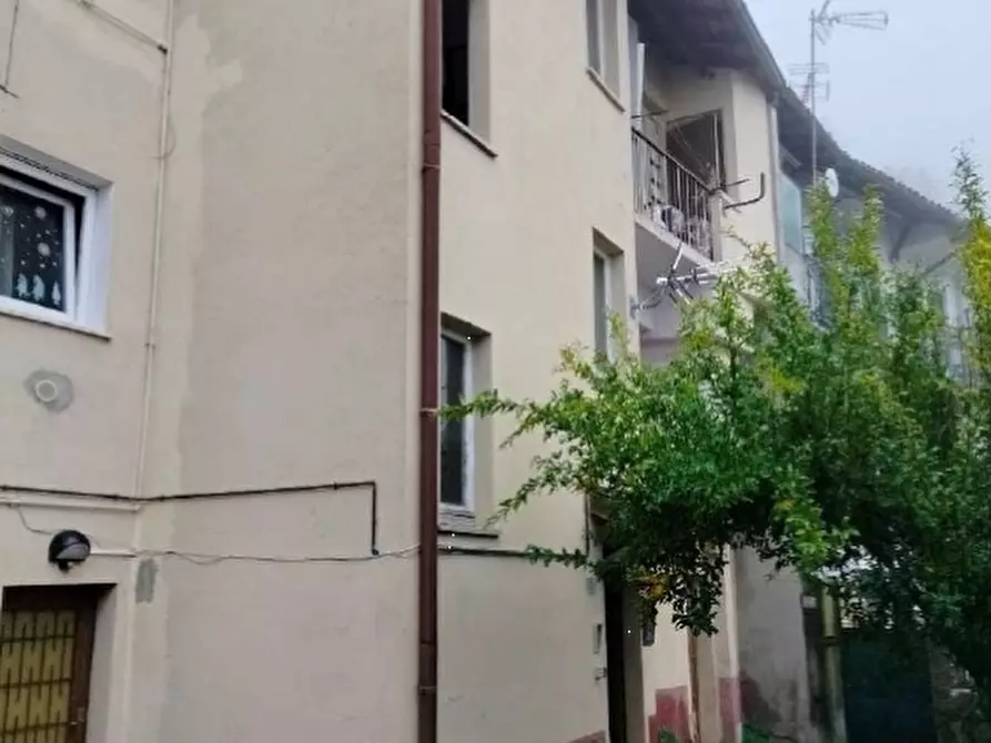 Immagine 1 di Appartamento in vendita  in Via Rossino Sotto a Calolziocorte