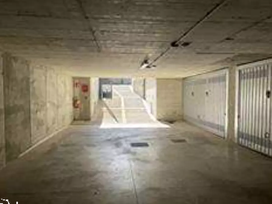 Immagine 5 di Garage in vendita  in Via Brianza a Cernusco Lombardone