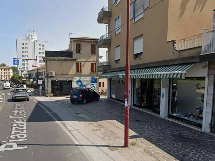 Immagine 7 di Negozio in vendita  in Piazzale Castagnara a Cadoneghe