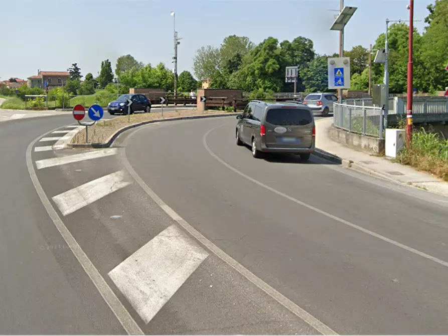 Immagine 19 di Negozio in vendita  in Piazzale Castagnara a Cadoneghe