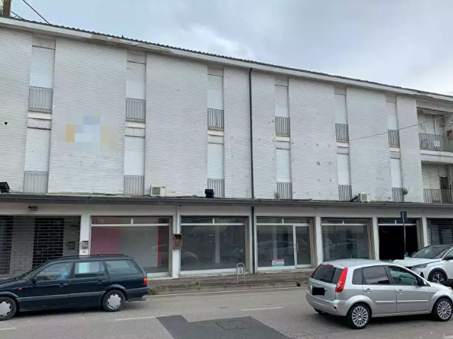 Immagine 4 di Negozio in vendita  in Via Vittorio Emanuele Secondo a Conselve