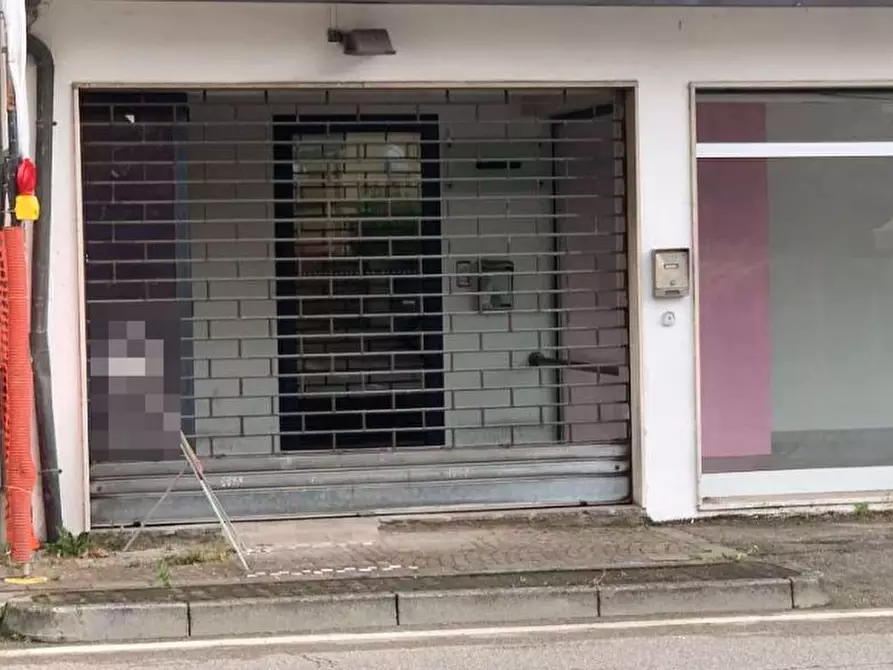 Immagine 5 di Negozio in vendita  in Via Vittorio Emanuele Secondo a Conselve
