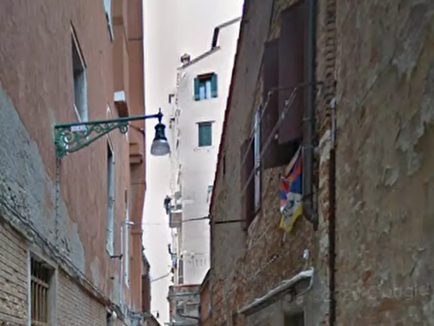 Immagine 15 di Appartamento in vendita  in Località Cannaregio a Venezia