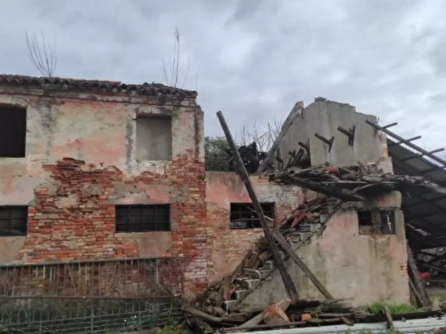 Immagine 11 di Terreno agricolo in vendita  in Via Vecchio Hangar a Venezia