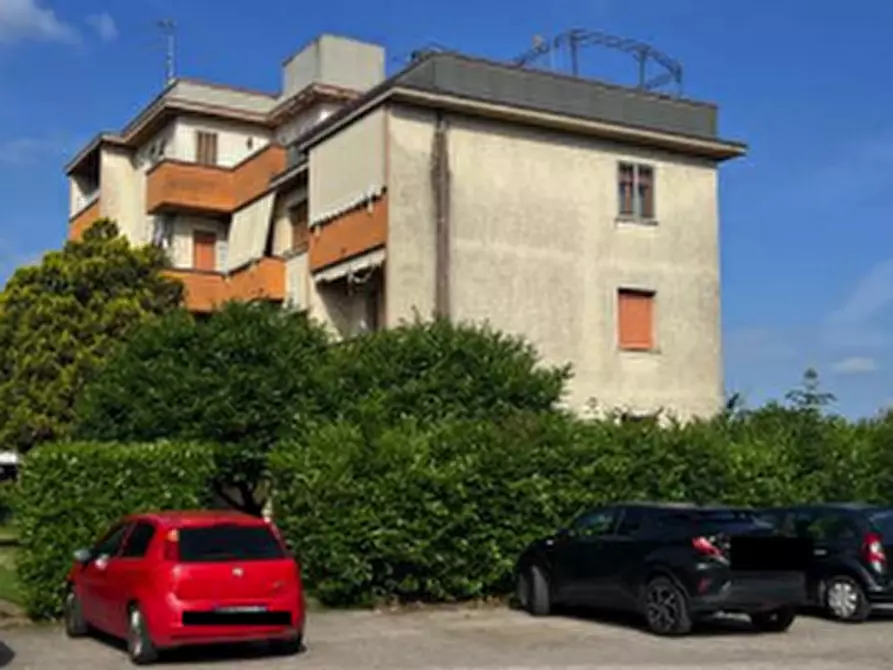 Immagine 2 di Appartamento in vendita  in Via Asiago a Trevignano