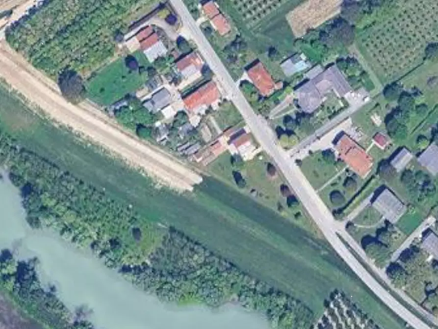 Immagine 10 di Casa indipendente in vendita  in Via Roma a Meduna Di Livenza