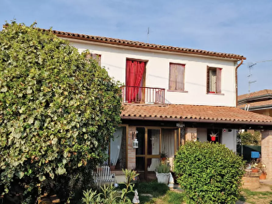 Immagine 2 di Casa indipendente in vendita  in Via San Rocco a Montebelluna